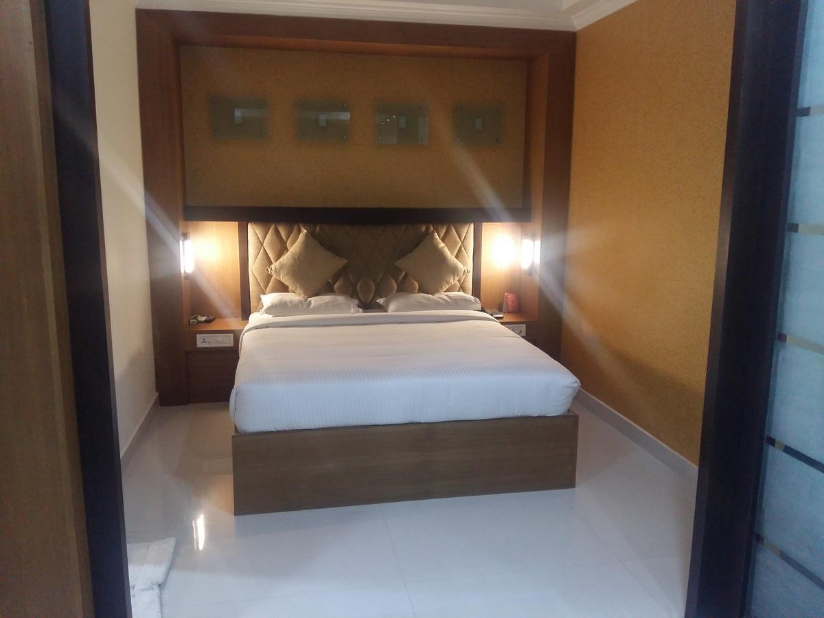 Sree Gokulam Residency Hotel Thrissur Eksteriør billede