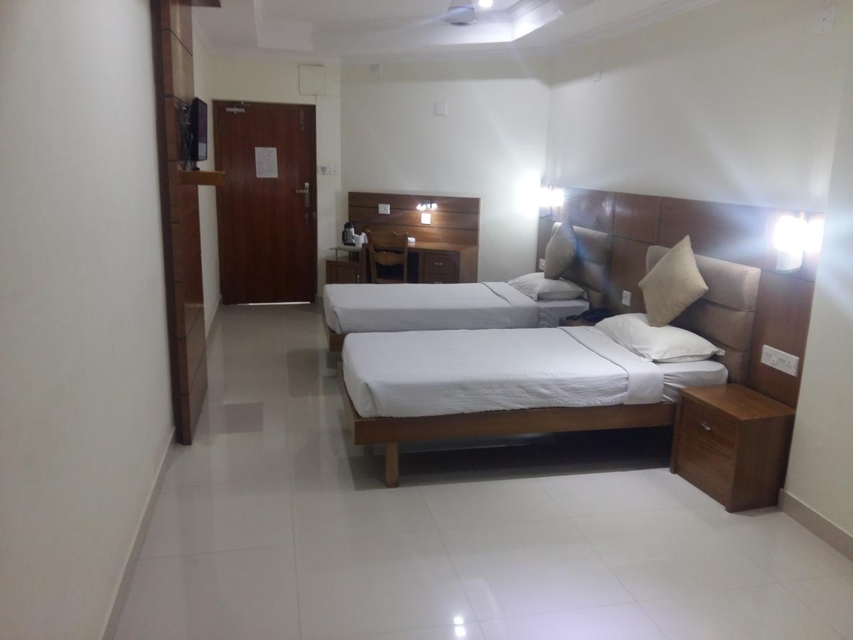 Sree Gokulam Residency Hotel Thrissur Eksteriør billede