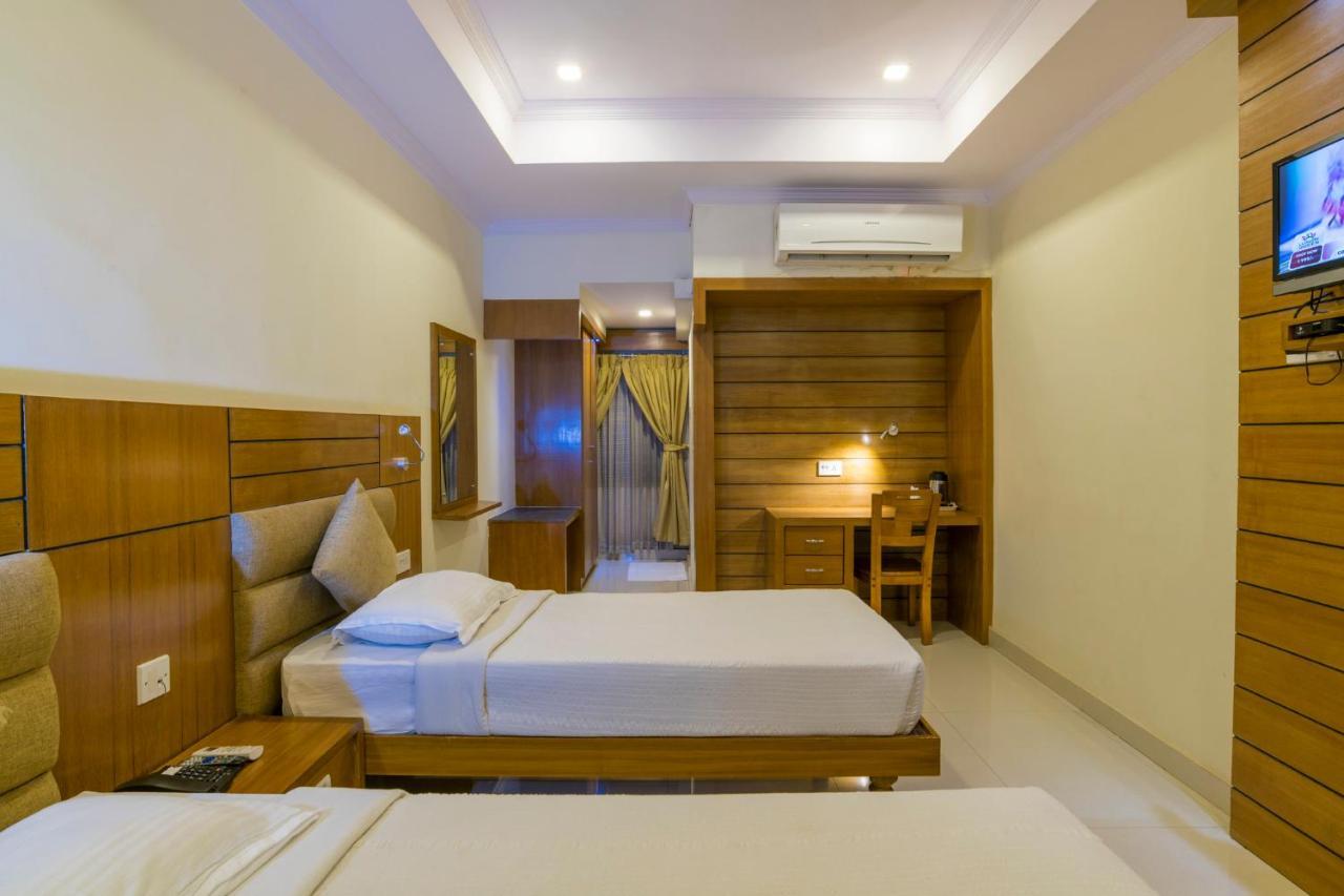 Sree Gokulam Residency Hotel Thrissur Eksteriør billede